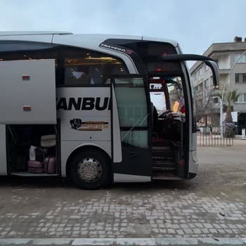 Gold İstanbul Otobüsünde Uzun Gecikme, Hijyen Ve Güvenlik Sorunları Yolcuları Mağdur Etti