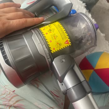 Garanti Altındaki Süpürge İçin Orijinal Toz Haznesi Bulunamıyor Ve Servis Yardımı Reddediliyor