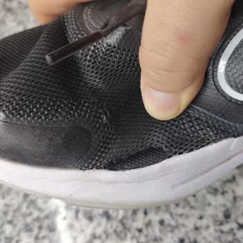 Nike Ayakkabısında Açılma Ve Yırtılma, Mağaza Kullanıcı Hatası İddiası