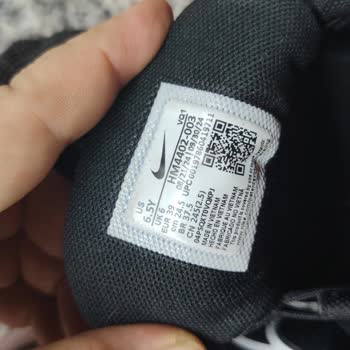 Nike Ayakkabısında Açılma Ve Yırtılma, Mağaza Kullanıcı Hatası İddiası