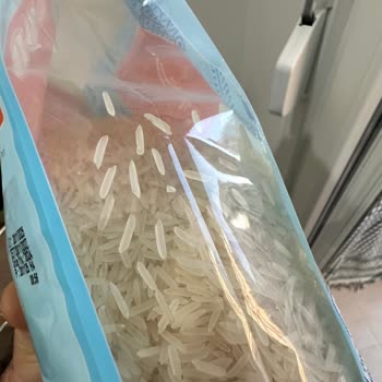 Pirinçte Ölü Sinek Ve Kalitesiz Ambalaj: Gıda Güvenliği Sorunu