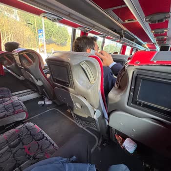 Uludağ Turizm Sefer Saatinde Ne Otobüs Geldi Ne De Net Bir Bilgi Verildi