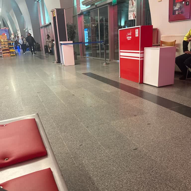 Şanal Kırşehir Bileti İçin Araç Gelmedi, Aile Saatlerce Bekledi