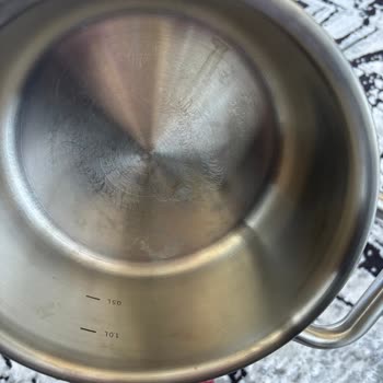 Korkmaz Çelik Tencere Setinde Çizik Ve Renk Dalgalanması, Değişim Reddedildi