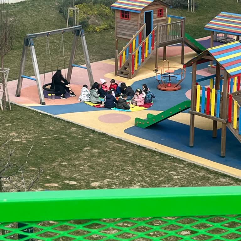 Soğuk Hava Ve Zeminde Çocukların Bahçeye Çıkarılması Sağlık Riski