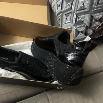 İlk Kullanımda Topuktan Çıkan Ayakkabı İçin Tam İade Talebi