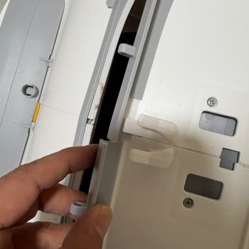 Wero Tech Akıllı Kedi Tuvaletinde Membran Yırtılması, Garanti Dışı Onarım Ve İletişimsiz Servis