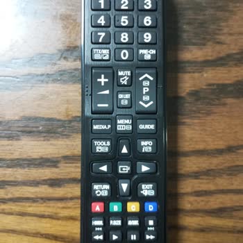 Duracell Pilinin Patlaması Samsung Kumandasını Kullanılamaz Hale Getirdi