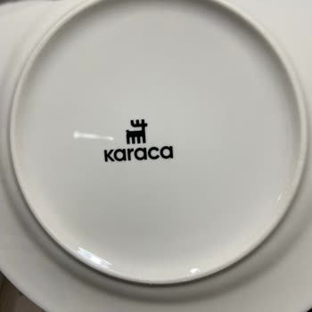 Beko Bulaşık Makinesinin Çizik Ve Lekeli Yıkaması Ve Süre Uzaması İçin Değişim Talebi