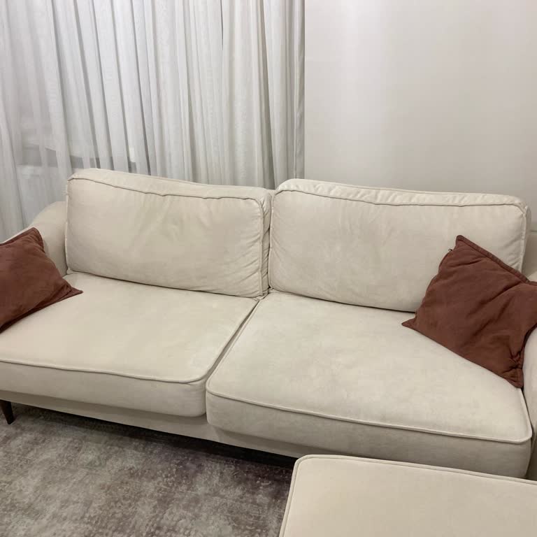 Elektrik Çarpması Yapan Kadife Koltuk İçin Ürün Değişimi Talebi