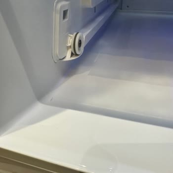 Arçelik Buzdolabında Sebzelik Suyunun Akması Normal Sayılıyor Ve Ciddiyetle Ele Alınmalı