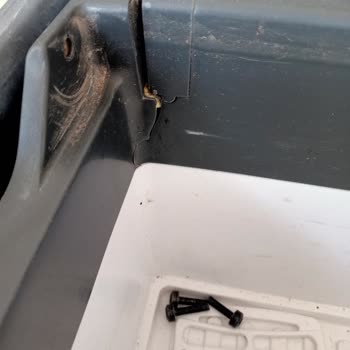 PTT Kargo İle Gelen Buzdolabı Kapak Kırığı İçin Tazminat Talebi