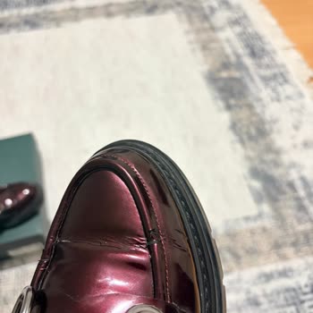 Derimod Rugan Ayakkabıda Tek Ayda Deri Soyulması