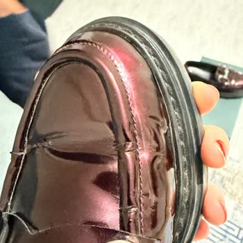 Derimod Rugan Ayakkabıda Tek Ayda Deri Soyulması