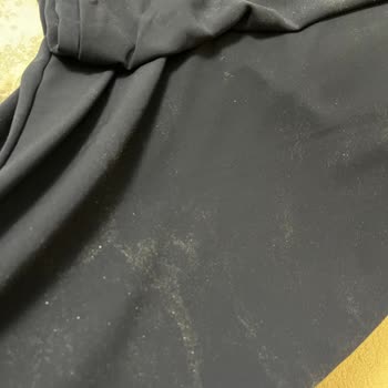 Yoğun Elektriklenme Sorunu Yaşadığım Tesettür Elbisede Şirketin Cevapsız Tutumu