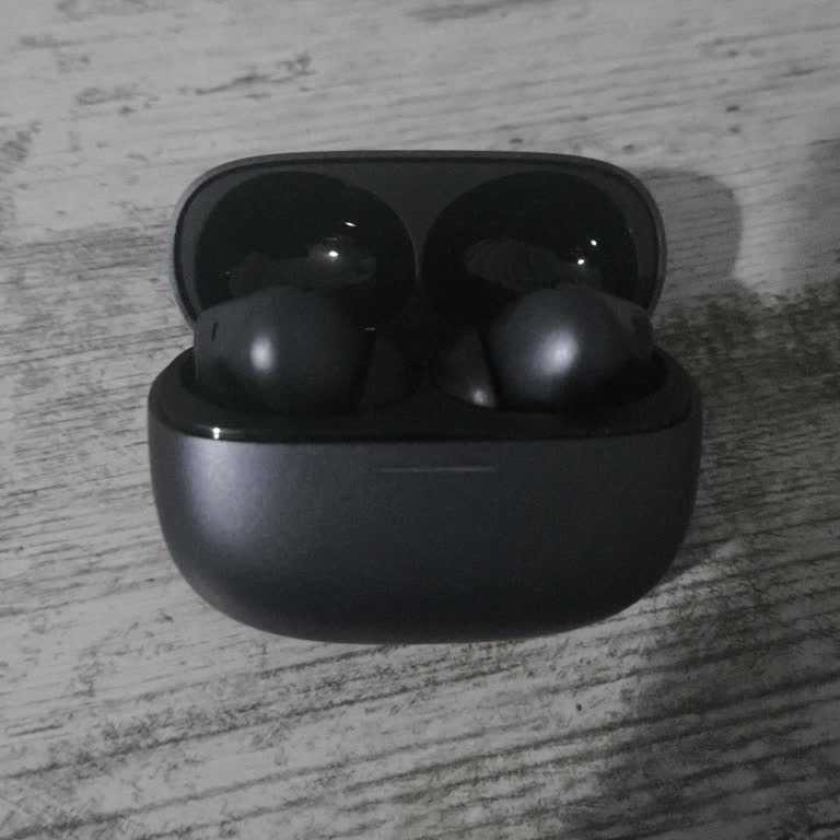 Yeni Redmi Buds 8 Pro Kapağında Gıcırdama Ve Bar Hareketi Ve Garanti Değişim Talebi