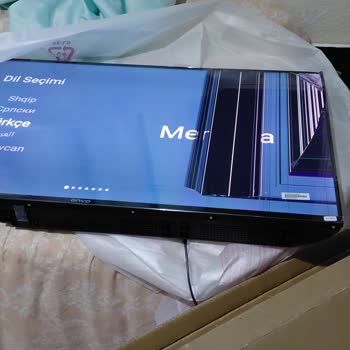 Ayıplı Onvo Televizyonun Kırık Ekranı Ve Mağaza Kayıt Eksikliği İçin Şikayet