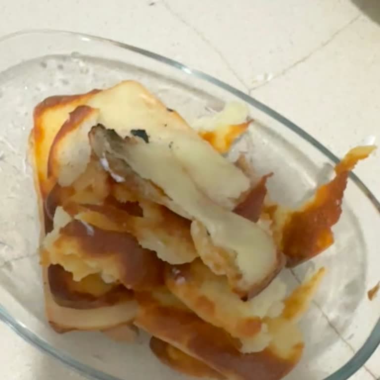 Kaşar Peyniri Erimek Yerine Sertleşti Ve Yanık Koku Yaydı