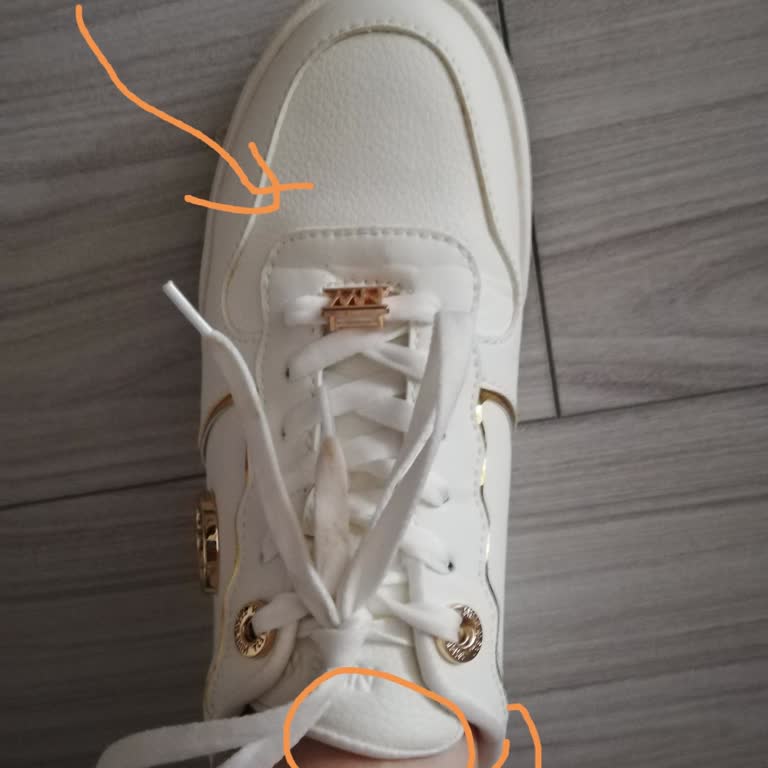 Nine West Vuran Ayakkabı Nedeniyle İade ve Değişim Talebi