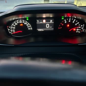 Peugeot 2008 Müzmin Arızası Çözülmüyor, Geri Çağrı Yapılmıyor