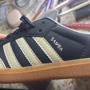 Kalitesiz Adidas Ayakkabı Ve Cevapsız Destek Hattı Nedeniyle İade Talebi