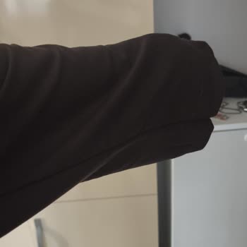 Ürün Açıklamaya Uygun Değil Boyutu Aşırı Büyük Ve İade Yardımı Sağlanmadı