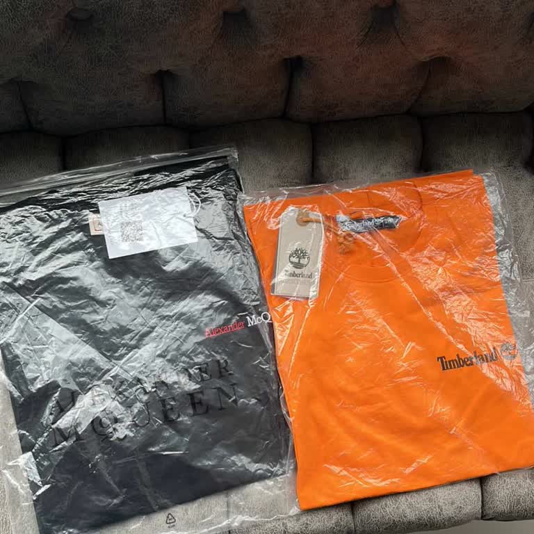 Armani Tişörtlerinde Yanlış Ürün Ve Cevapsız İletişim