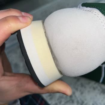 Az Kullanımda Ayakkabı Tabanı Açıldı, Mağaza Çalışanları Umursamaz Ve Ücret İadesi Talep Ediyorum