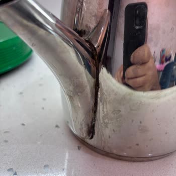 Jumbo Çaydanlıkta Tekrarlayan Su Kaçırma Ve Garanti Dışı İade