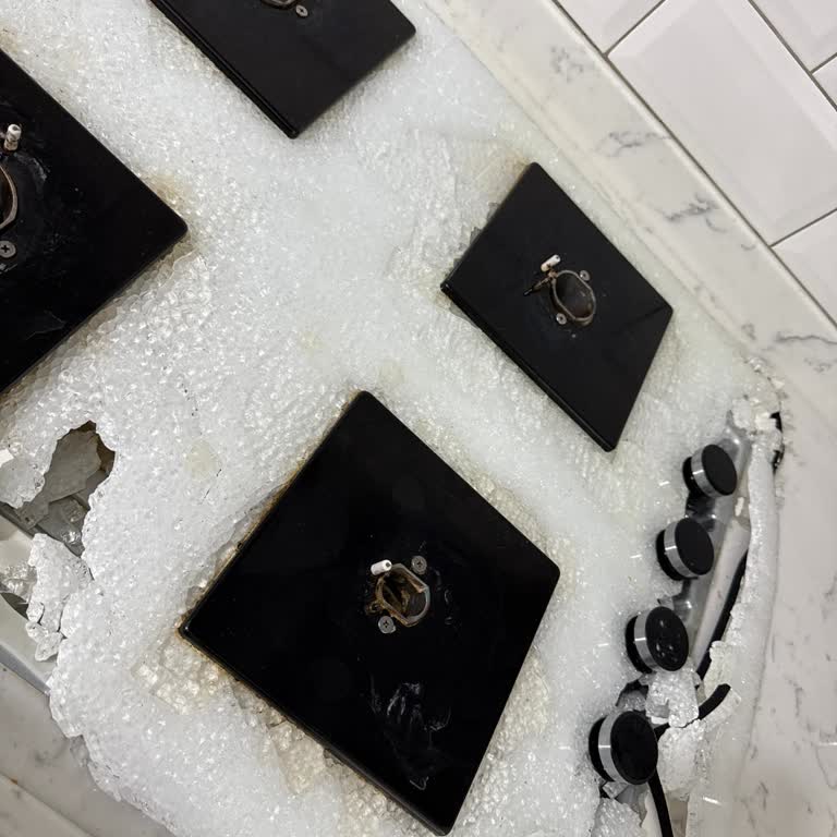 Cam Ocak Patlaması Ve Servis İhmaline Karşı Ücretsiz Değişim Talebi