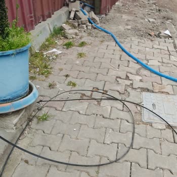 Kırılan Telekom Direği Nedeniyle Vodafone İnternet Kesintisi Ve Uzun Süreli Mağduriyet