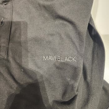 İlk Yıkamada Yazıları Dökülen Mavi Tişört İçin Değişim Talebi