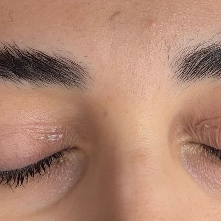 Melike Adıgüzel Güzellik Salonu Kaş Laminasyon Şikayeti