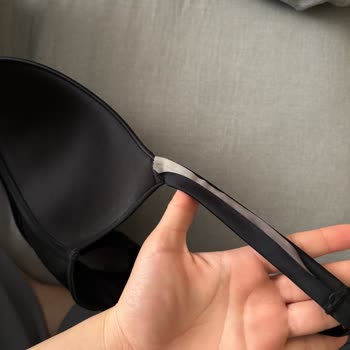 Açılan Sütyen Askısı Ve Çözüm Bulamayan Müşteri Hizmetleri