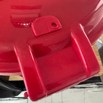 Epttavm’de Kırık Çöp Kovası Teslim Edildi, İade Talebi Reddi