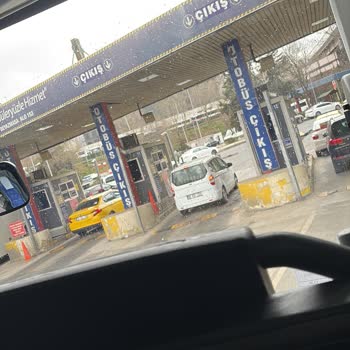 Kamil Koç’ta Bilgi Eksikliği Ve Çıkışta Polis Durdurması Nedeniyle Otobüs Kaçırıldı