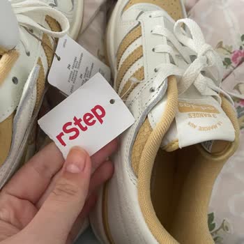 Yanlış Numara Gelen Ayakkabı İçin Hızlı İade Ve Özür Talebi