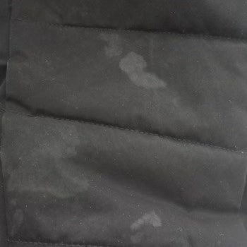 Boya Haslığı Nedeniyle Gri Lekeler Oluşan Montun İade Talebi Reddedildi