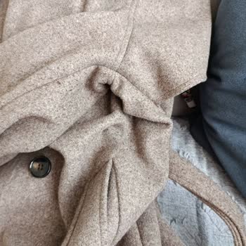 DeFacto Kabanının Sadece İki Kullanımdan Sonra Tüylenmesi Ve Kalite Sorunu