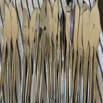 Jumbo 5900 Infinity Çatal Bıçak Setinin İlk Kullanımda Paslanması Ve Garanti Reddi