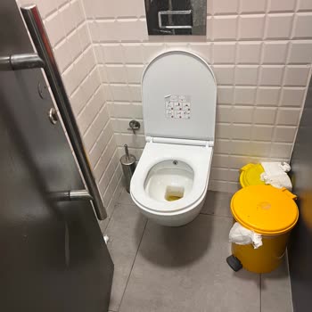 Burger King Çorum Şubesinde Tuvalet Hijyeni Kabul Edilemez