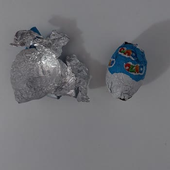 Netizgross Market’te Çift Jelatinli Bozuk Ambalajlı Mini Yumurta Çikolatası