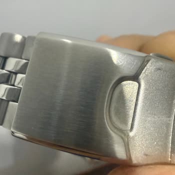 Seiko Saatim Çizikli Ve Kordonu Kararmış Olarak Geldi, Müşteri Hizmetlerinden Yanıt Yok