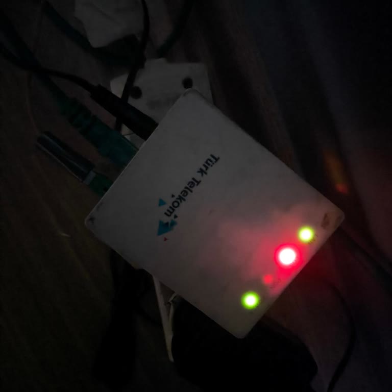 İnternet Yok, Söz Verilen Zamanlar Asla Gelmiyor