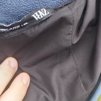 Zara Ceketinin Kısa Sürede Dökülerek Kullanılamaz Hale Gelmesi