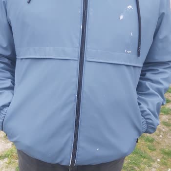 Zara Ceketinin Kısa Sürede Dökülerek Kullanılamaz Hale Gelmesi