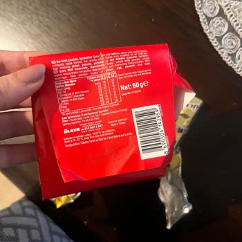 Pendik Kurtköy A101 Şubesinde Ülker Çikolatanın Üzerindeki Beyaz Lekeler Sağlık Riski