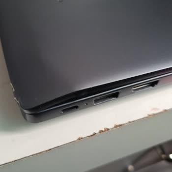 Bagajda Kırılan Laptop Kasam İçin Onarım Ve Tazminat Talebi