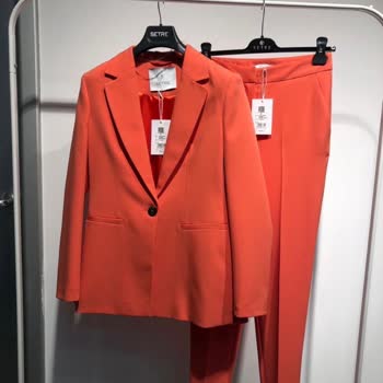 Dolap'ta Sıfır Takım Elbise Kirli İade Edildi, Kargo Ücreti Bize Yükleniyor