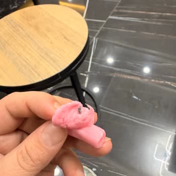 Şekerdeki Demir Parça Çocuğumun Dişini Kırdı, Ürün Güvenliği Sorgulandı